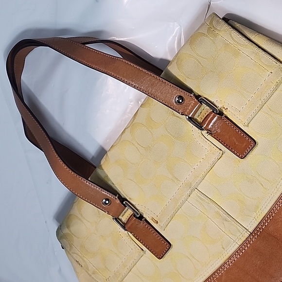 Coach VTG Hampton Signature satchel bag, yellow color - Picture 12 of 16